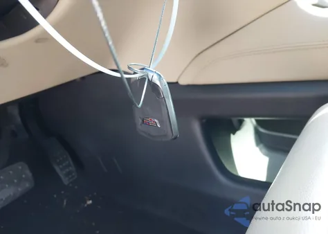 2017 Cadillac Xt5 Luxury z USA, uszkodzony, nr VIN 1GYKNBRS7HZ237922